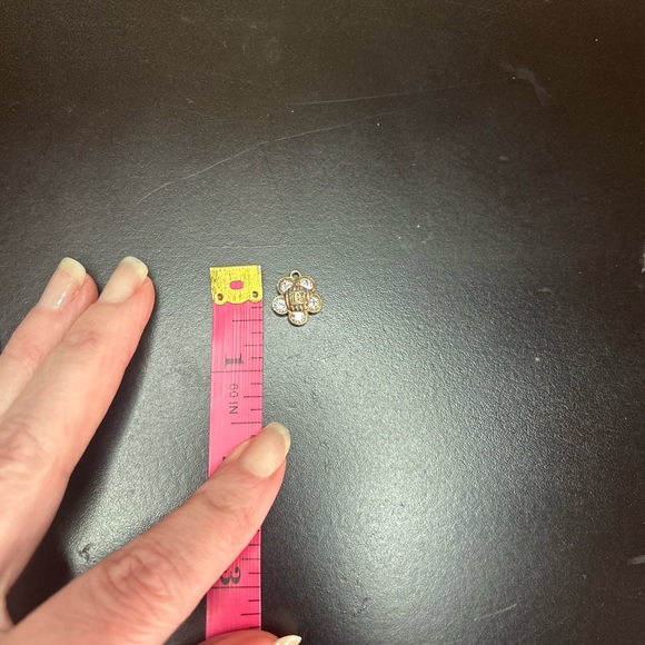 RARE CHANEL CC Faux Diamond Pendant - Picture 6 of 9